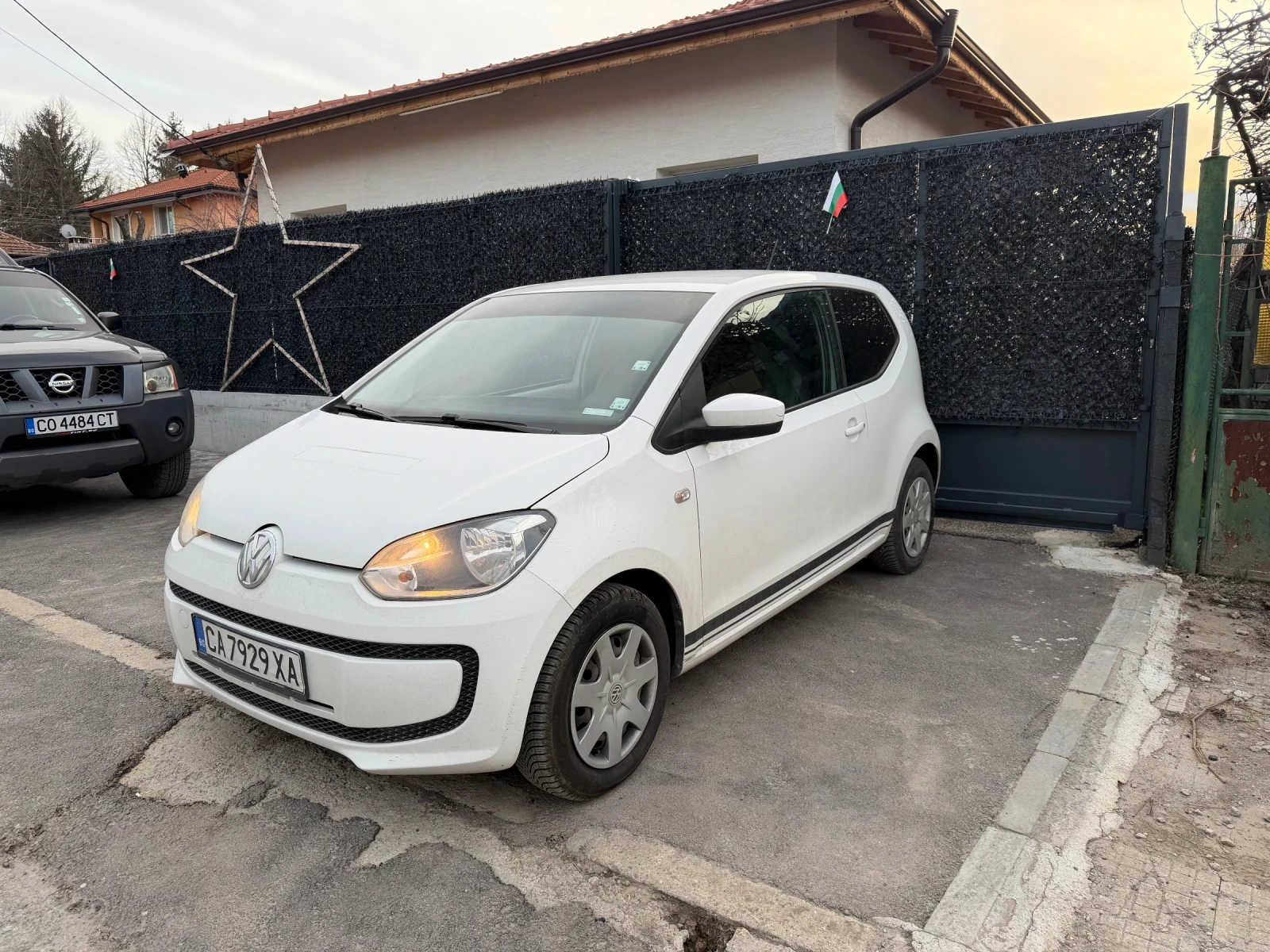 VW Up Метан/Купувана от БГ/Сервизна История, снимка 2 - Автомобили и джипове - 53758413
