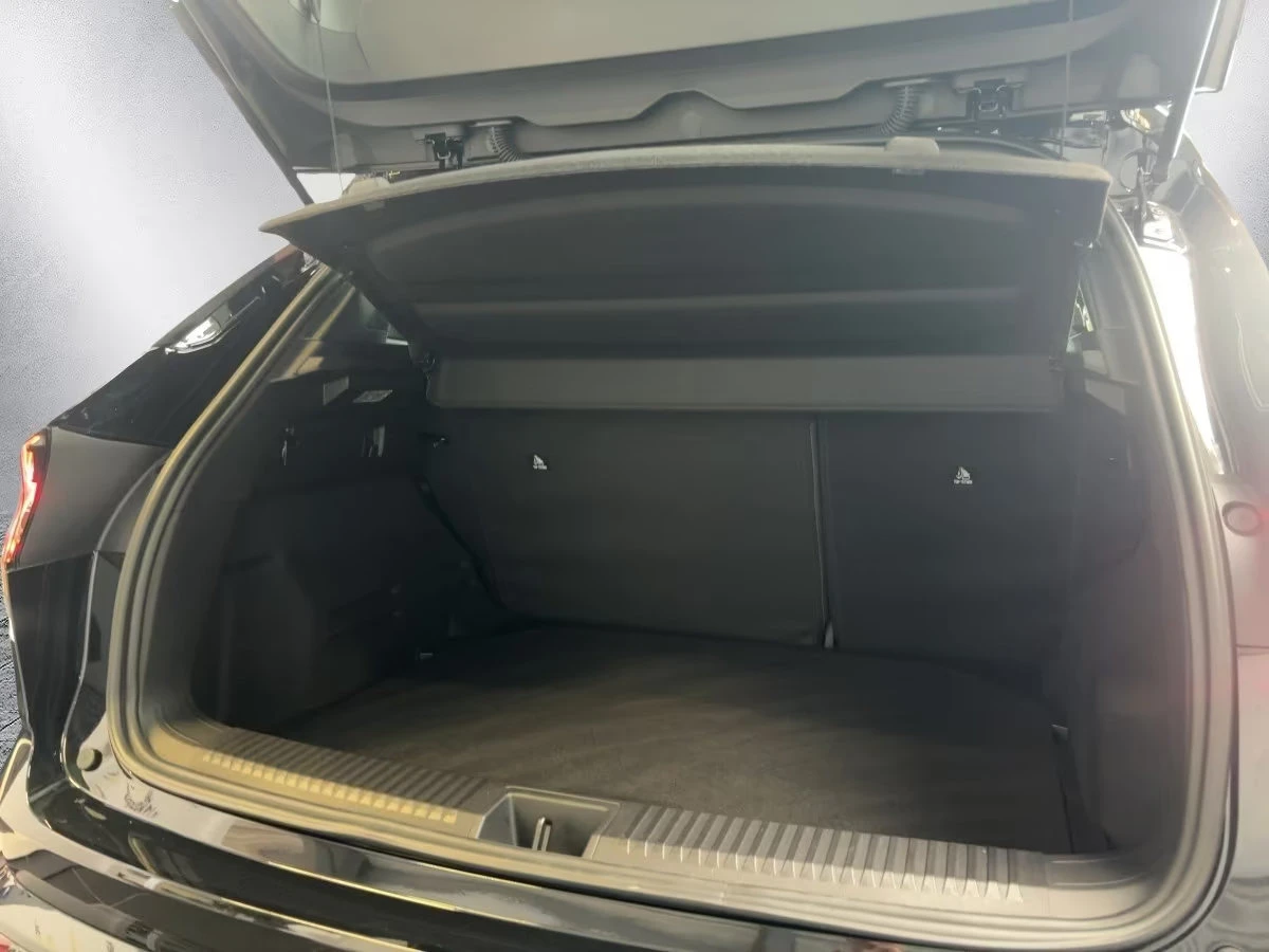 Renault Austral НОВ!/MHEV/158HP/EVOLUTION/DIGI/CPLAY/KLESS/897g, снимка 14 - Автомобили и джипове - 53784133