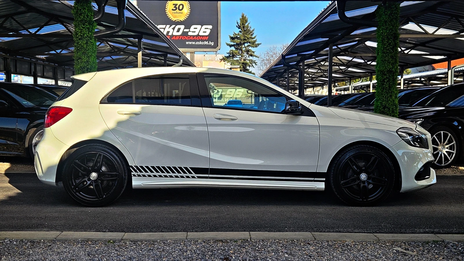 Mercedes-Benz A 200 AMG/LED/FACE/GERMANY/CAMERA/START-STOP/AUTO H/LIZ, снимка 4 - Автомобили и джипове - 53823427