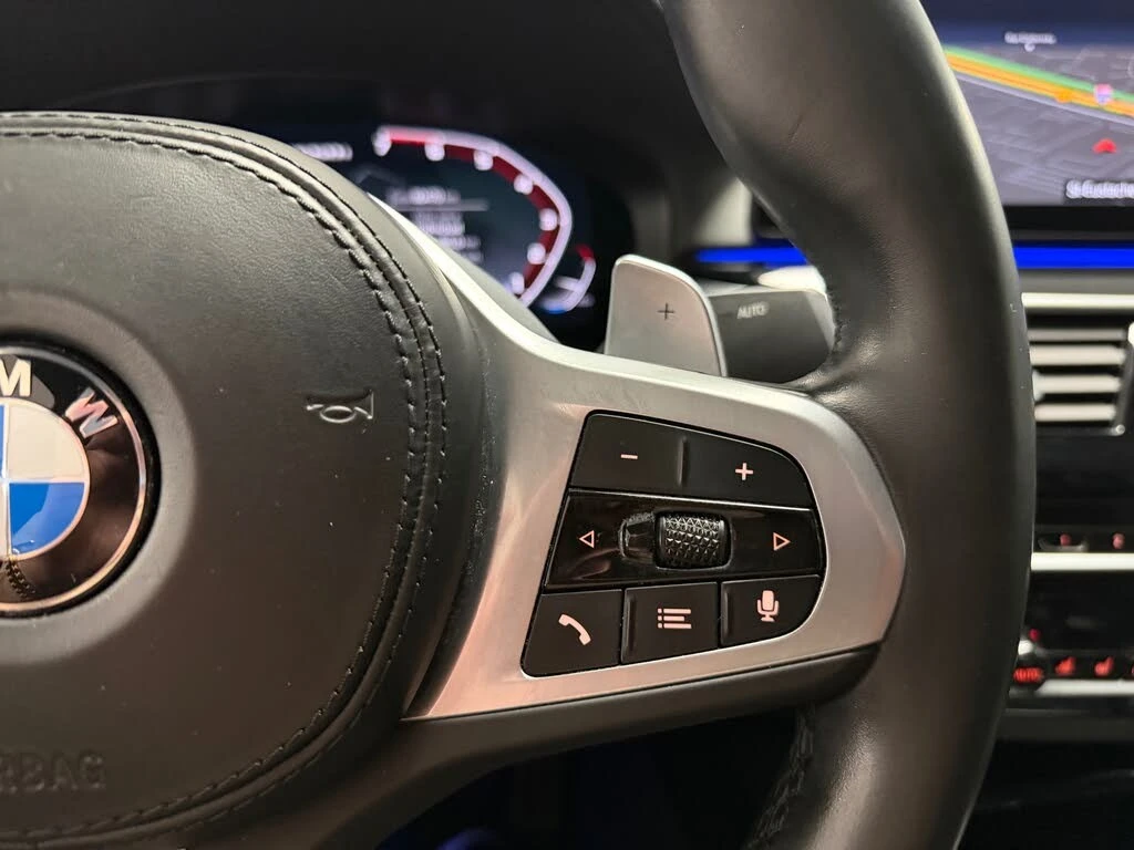 BMW 550 * М-Package* * HeadUp* AвтоКредит* (ЦЕНА ДО БГ), снимка 15 - Автомобили и джипове - 54434073