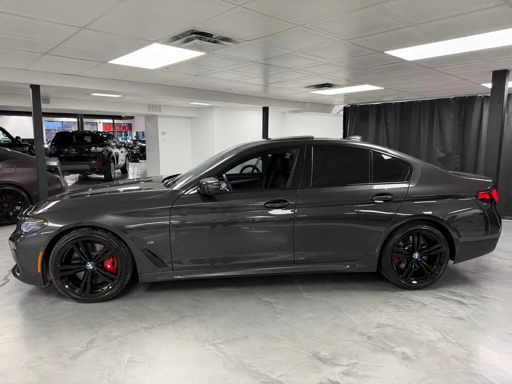 BMW 550 * М-Package* * HeadUp* AвтоКредит* (ЦЕНА ДО БГ), снимка 3 - Автомобили и джипове - 54434073