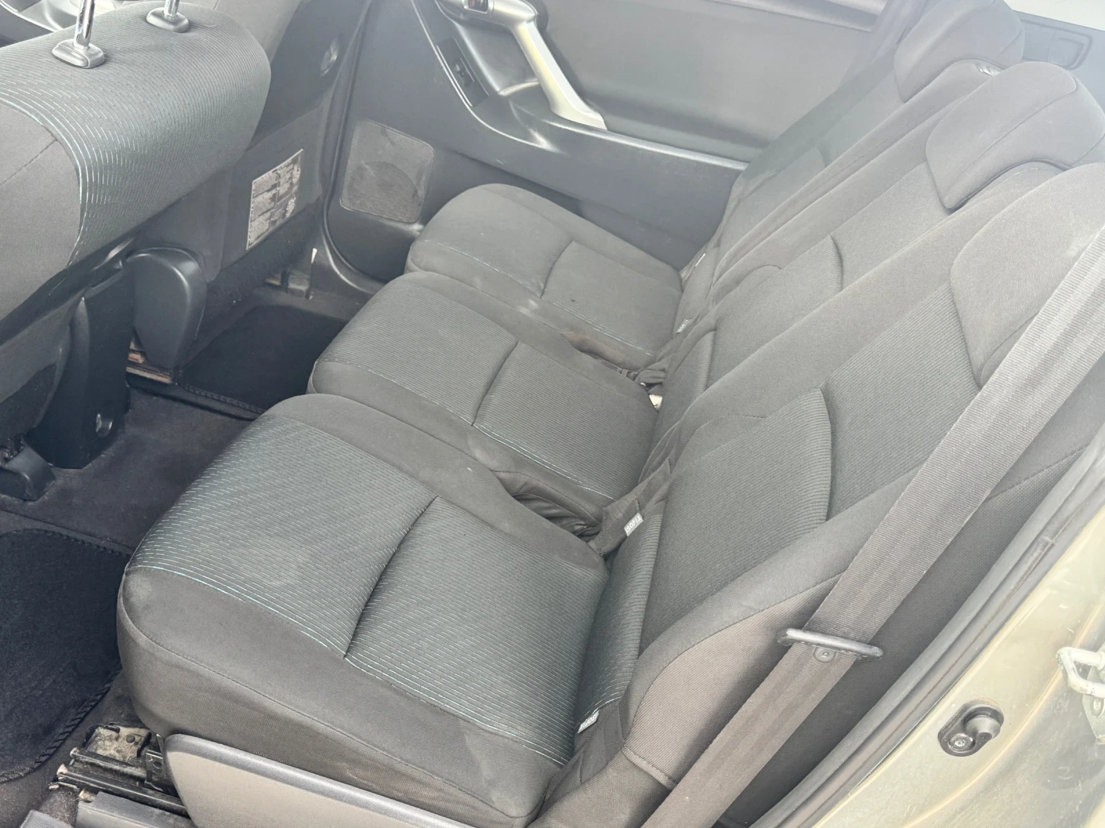 Toyota Verso d4d 7 местна, снимка 11 - Автомобили и джипове - 54445204