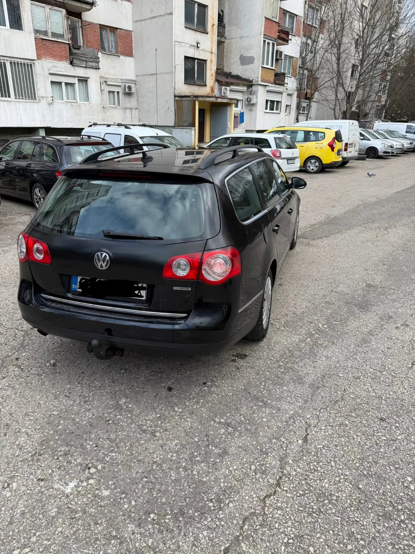 VW Passat 1.6TDI, снимка 4 - Автомобили и джипове - 54496494