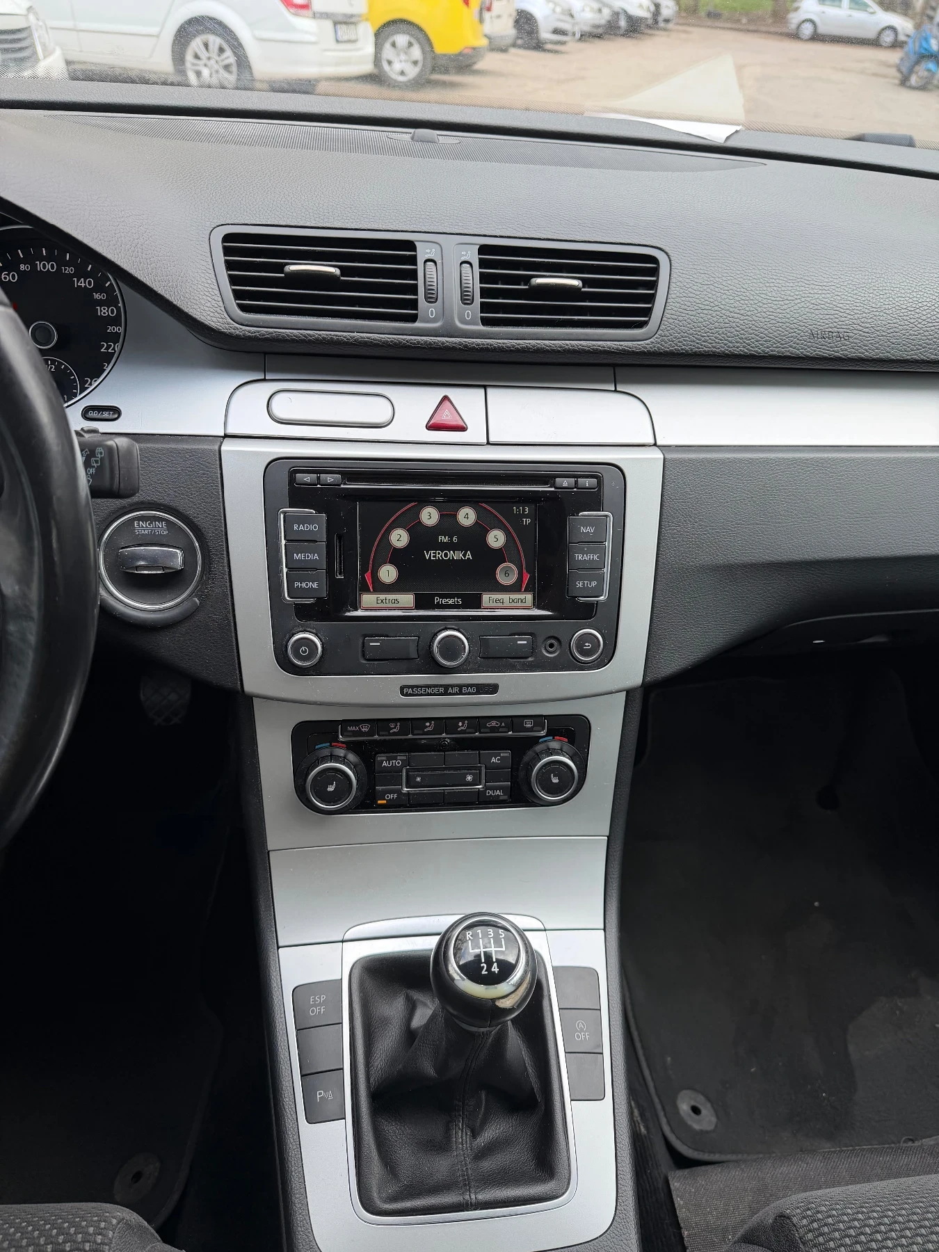 VW Passat 1.6TDI, снимка 7 - Автомобили и джипове - 54496494