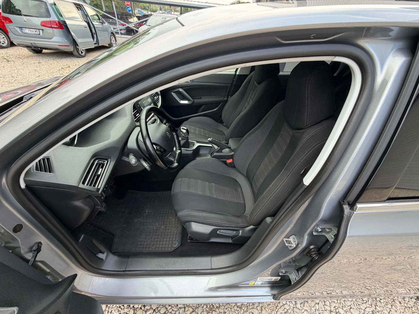 Peugeot 308 1.6HDI* EVRO6* TOP* , снимка 10 - Автомобили и джипове - 54514254