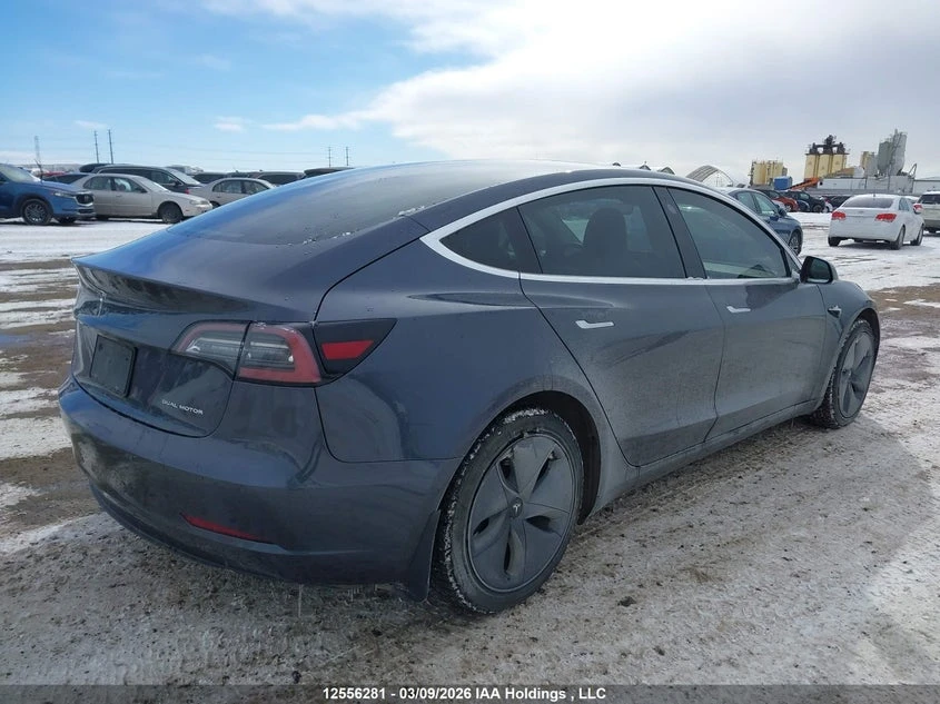 Tesla Model 3 Long Range AWD, снимка 4 - Автомобили и джипове - 54597838