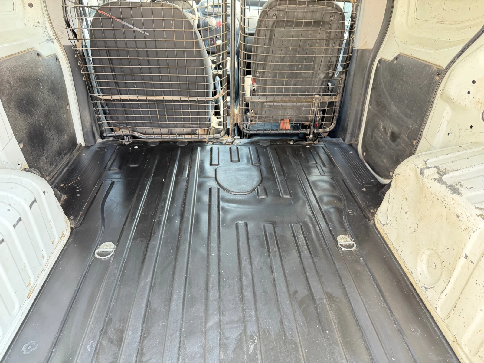 Fiat Fiorino 1.3 Multijet 95к.с. Клима, снимка 8 - Автомобили и джипове - 55647394