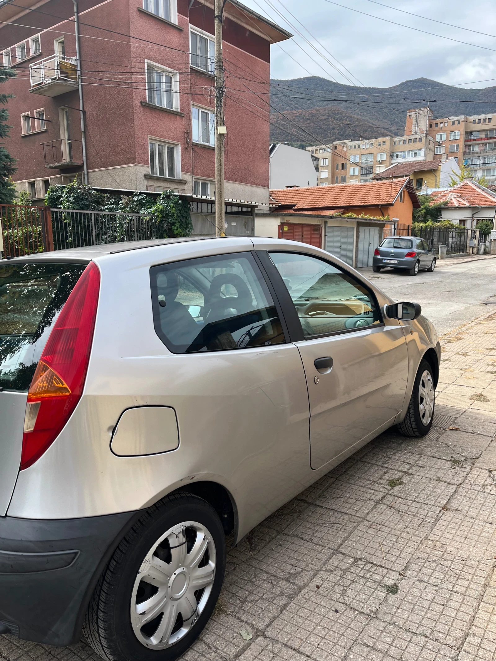 Fiat Punto, снимка 2 - Автомобили и джипове - 56223421