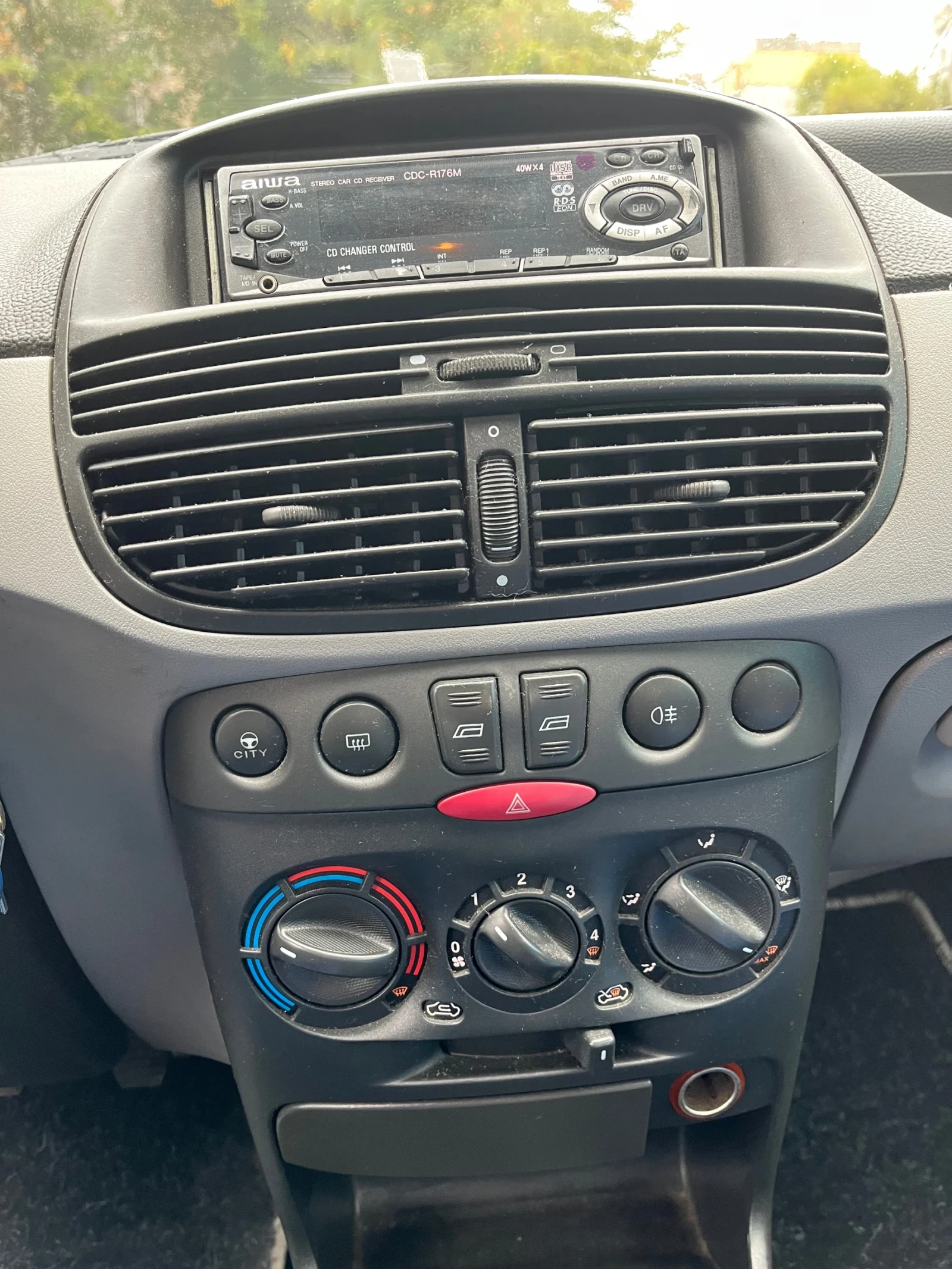 Fiat Punto, снимка 5 - Автомобили и джипове - 56223421