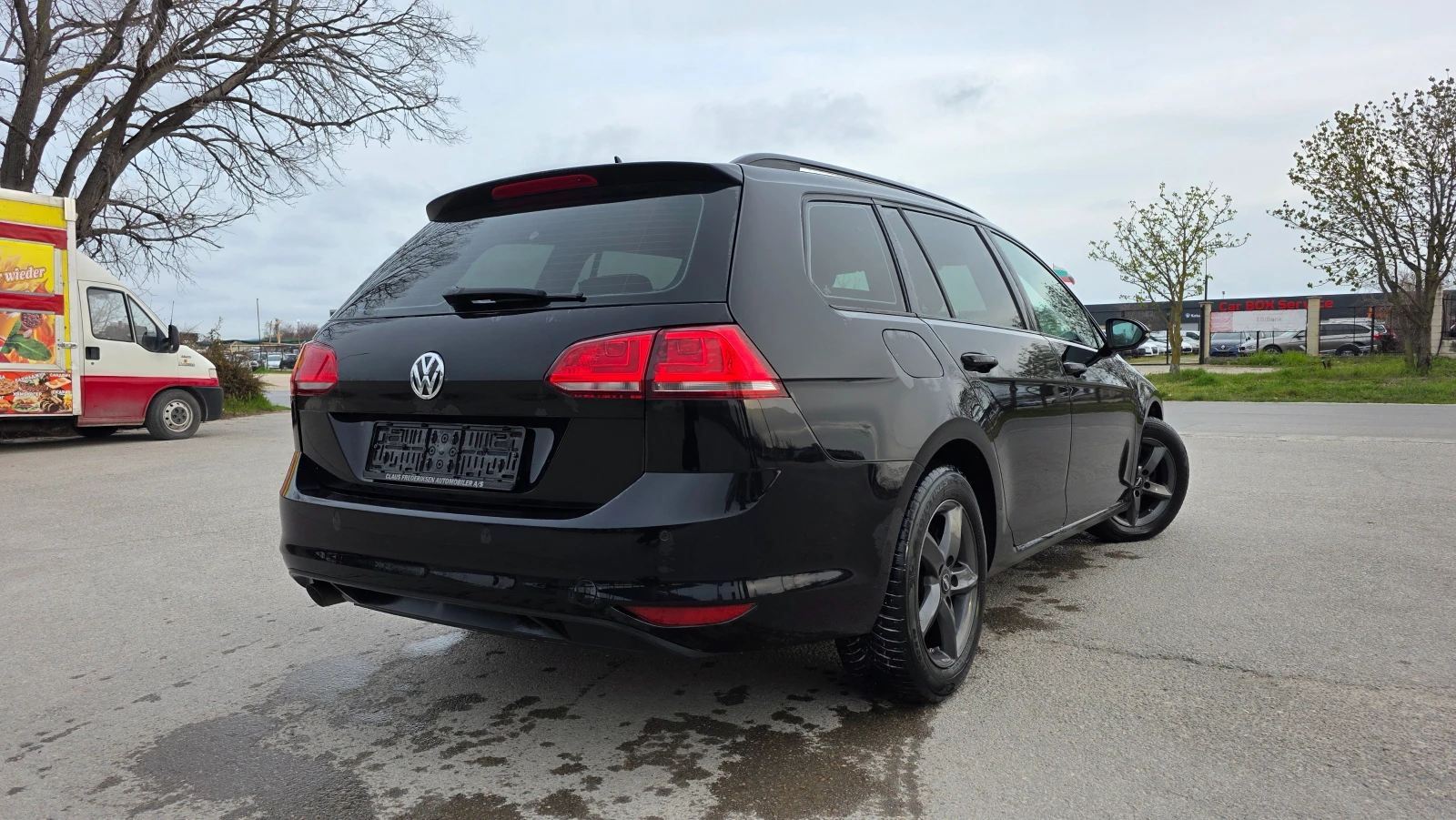VW Golf КАТО ЧИСТО НОВА, снимка 6 - Автомобили и джипове - 56300809
