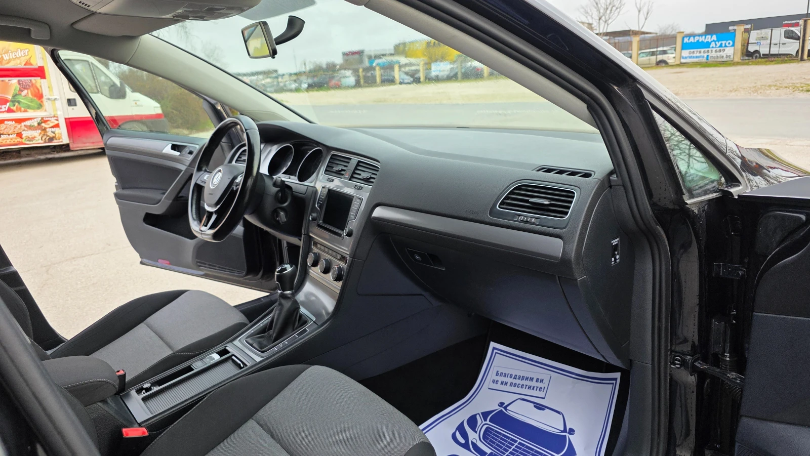 VW Golf КАТО ЧИСТО НОВА, снимка 13 - Автомобили и джипове - 56300809