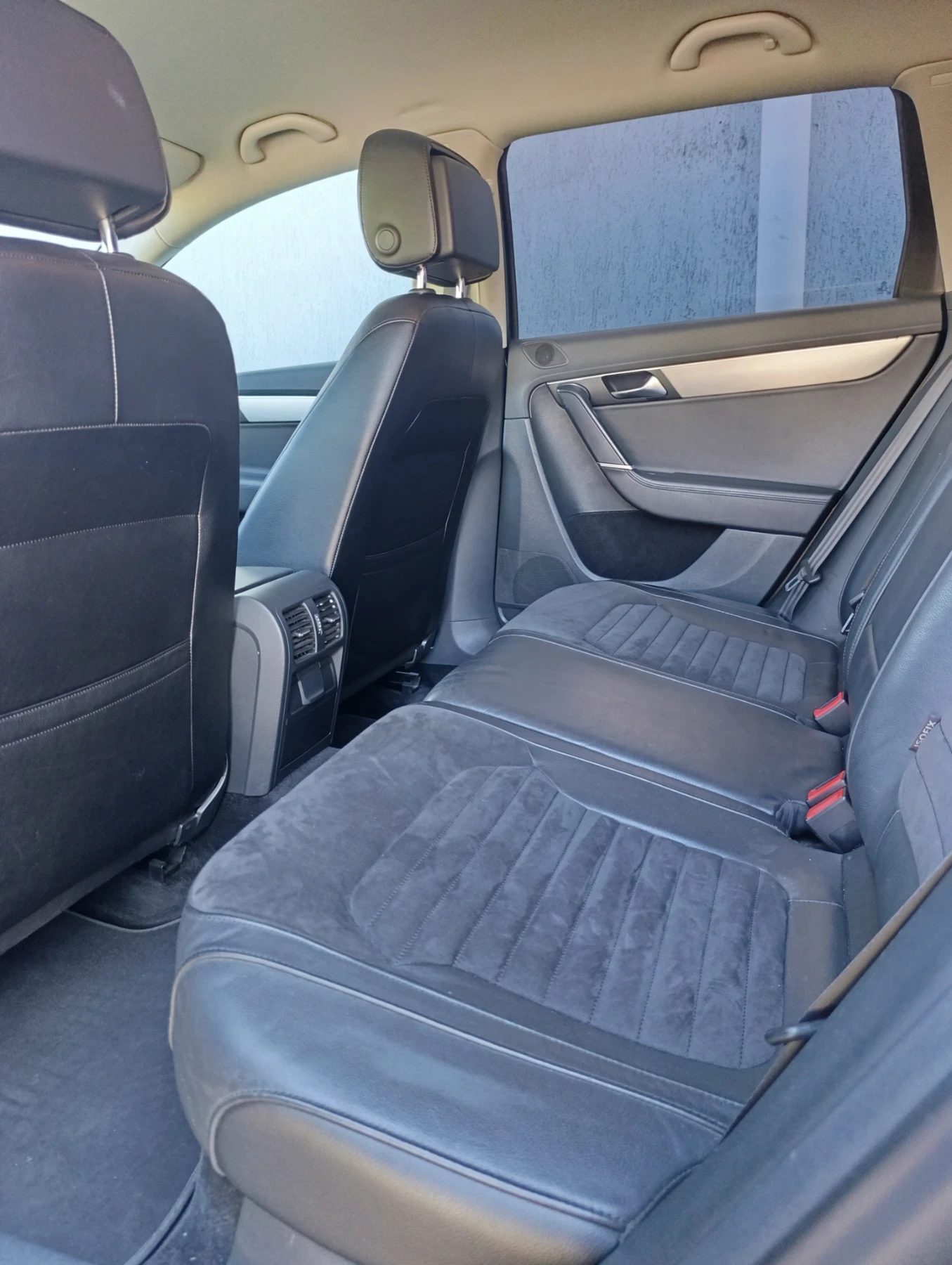 VW Passat, снимка 6 - Автомобили и джипове - 56639558