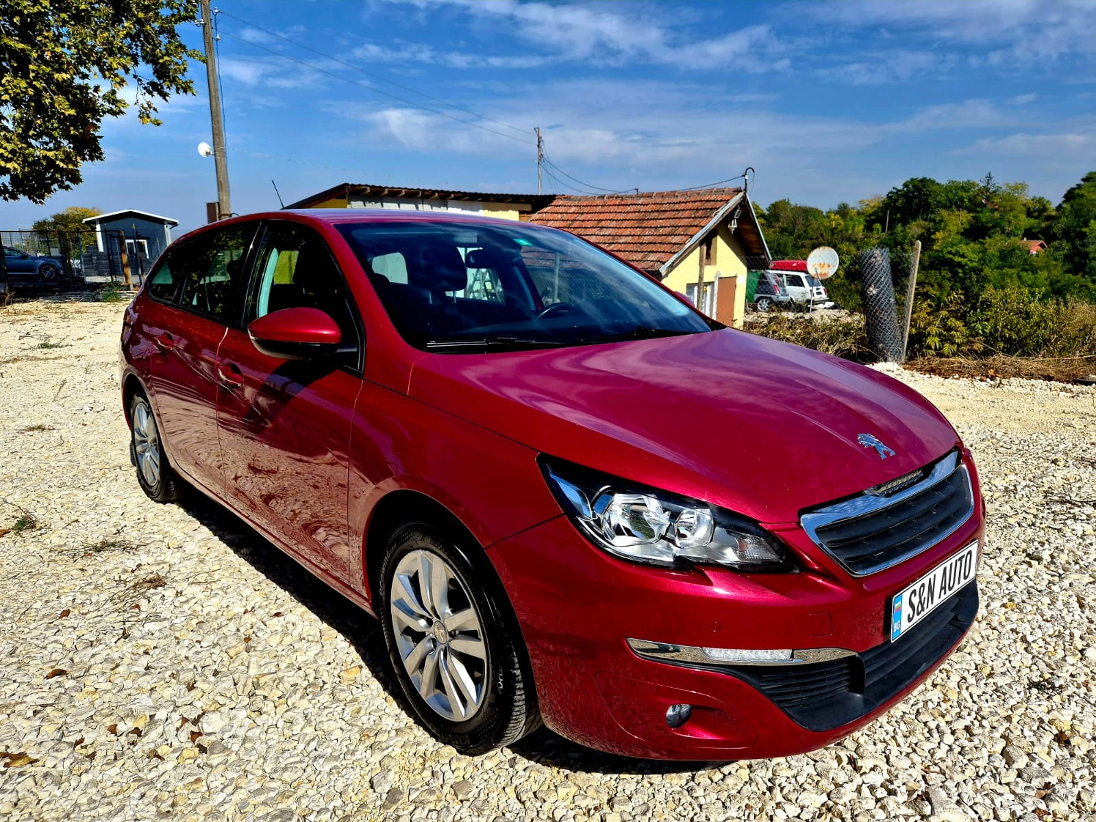 Peugeot 308 1.6  e-HDI, снимка 3 - Автомобили и джипове - 56372986