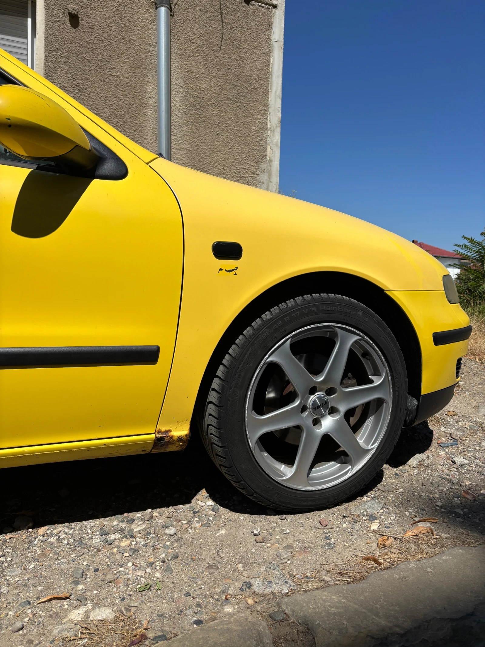 Seat Leon 1.8 20V, снимка 6 - Автомобили и джипове - 56529726