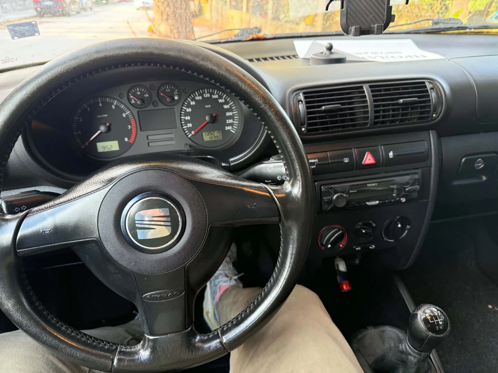 Seat Leon 1.8 20V, снимка 8 - Автомобили и джипове - 56529726
