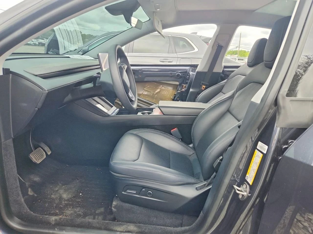 Tesla Model Y, снимка 7 - Автомобили и джипове - 56689547
