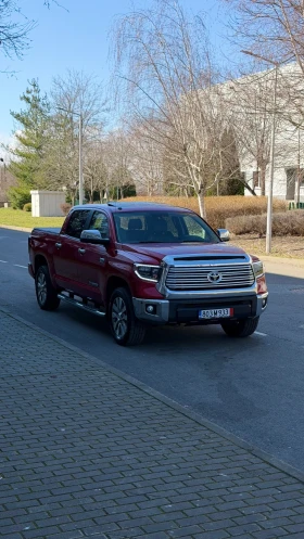 Toyota Tundra 5.7 V8 LIMITED/4Х4/ПАНО/КОЖА/ПОДГРЕВ/БАРТЕР* * * , снимка 1