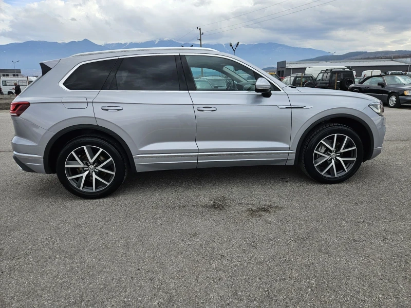 VW Touareg 3.0 286ks, снимка 4 - Автомобили и джипове - 48838301