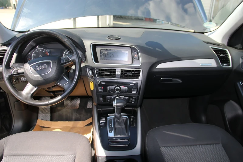 Audi Q5, снимка 7 - Автомобили и джипове - 52264040