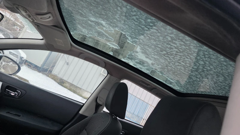 Nissan Qashqai 2.0d, снимка 10 - Автомобили и джипове - 53090419