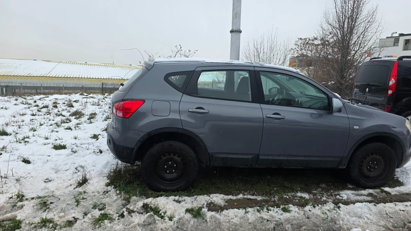 Nissan Qashqai 2.0d, снимка 7 - Автомобили и джипове - 53090419