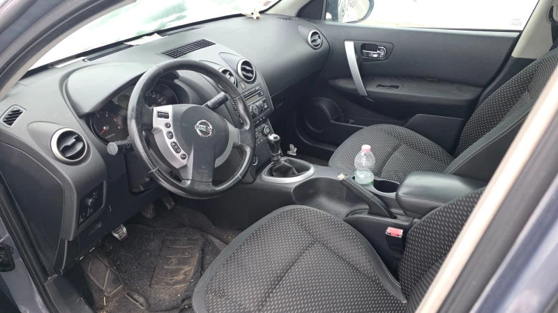 Nissan Qashqai 2.0d, снимка 9 - Автомобили и джипове - 53090419