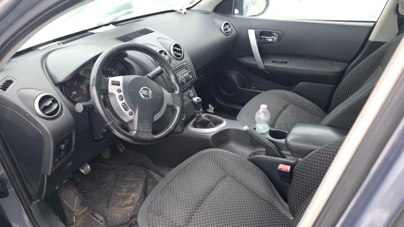 Nissan Qashqai 2.0d, снимка 8 - Автомобили и джипове - 53090419