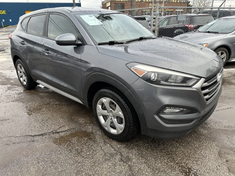 Hyundai Tucson SE FWD* АвтоКредит* (ЦЕНА ДО БГ)* , снимка 7 - Автомобили и джипове - 53169726