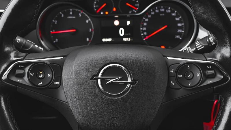 Opel Crossland X 1.2 Turbo Elegance Automatic, снимка 13 - Автомобили и джипове - 53373381