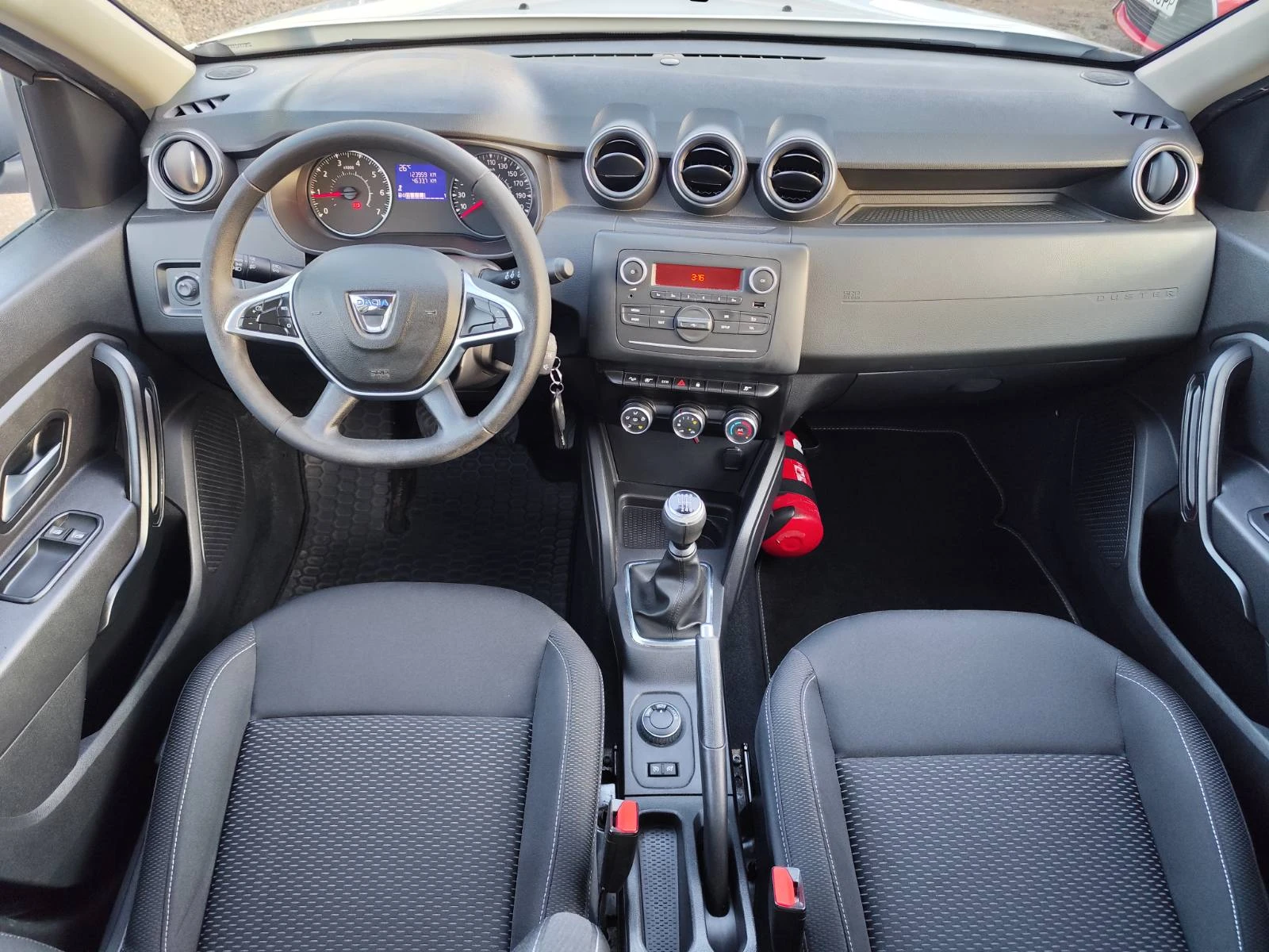 Dacia Duster 130 Comf.4x4, 130к.с - изображение 9