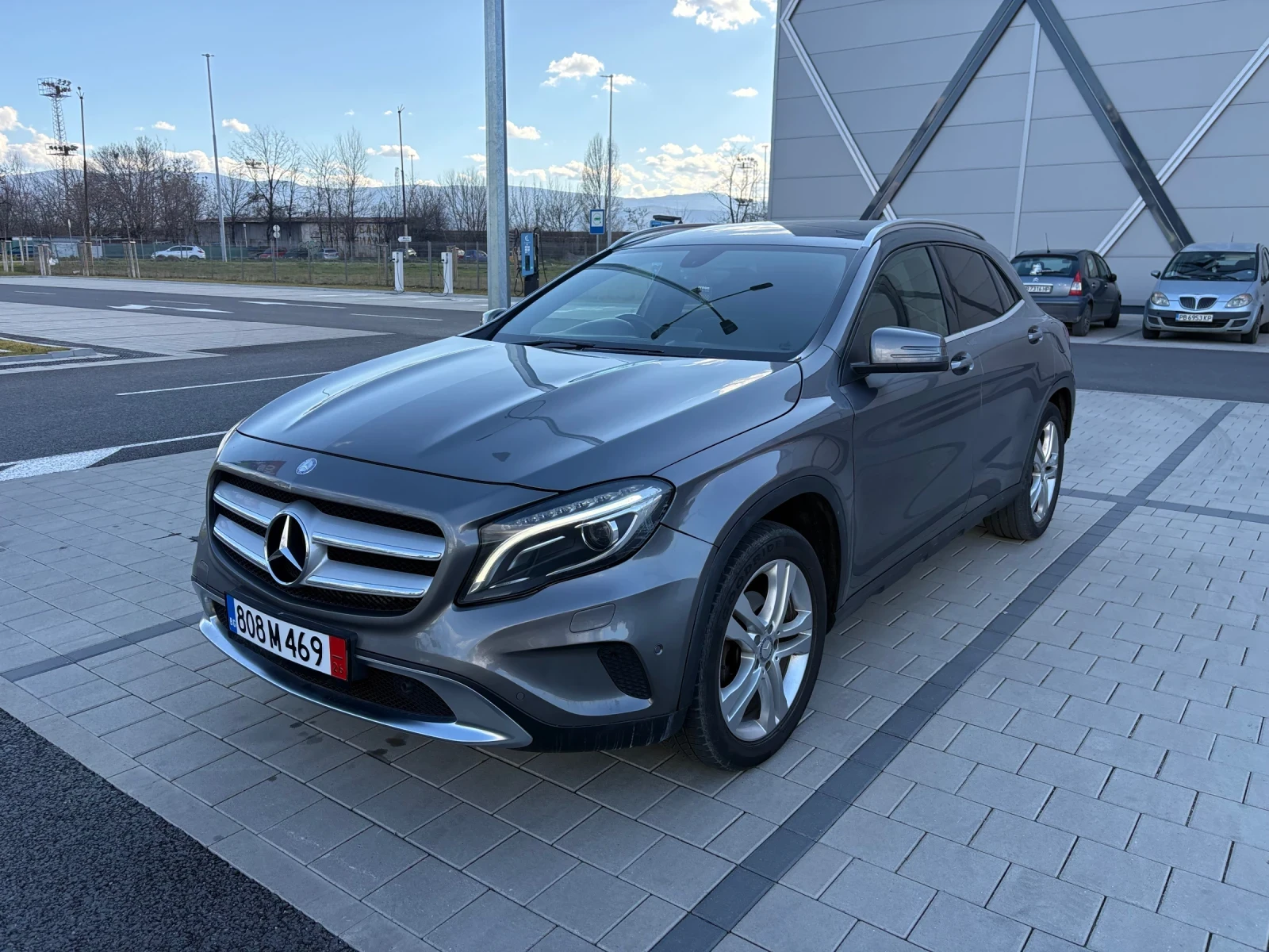 Mercedes-Benz GLA 200, снимка 2 - Автомобили и джипове - 53854154