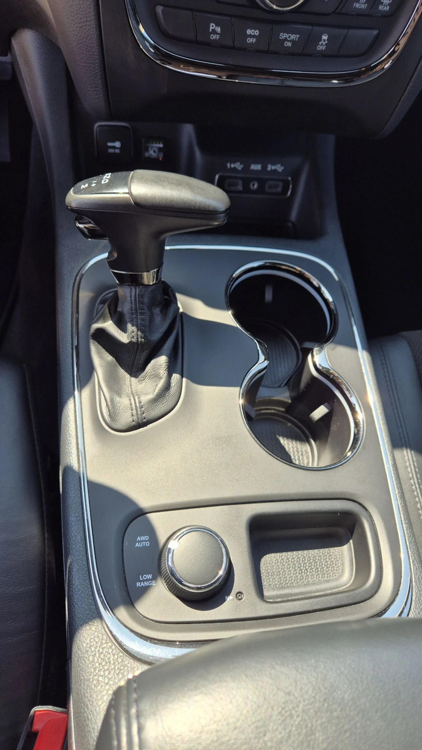 Dodge Durango, снимка 11 - Автомобили и джипове - 54160722