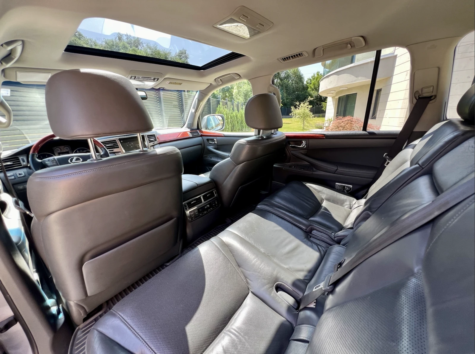 Lexus LX 570 V8 AWD Mark Levinson, снимка 8 - Автомобили и джипове - 54208004
