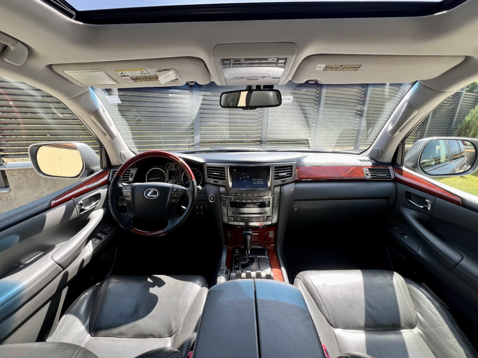 Lexus LX 570 V8 AWD Mark Levinson, снимка 3 - Автомобили и джипове - 54208004