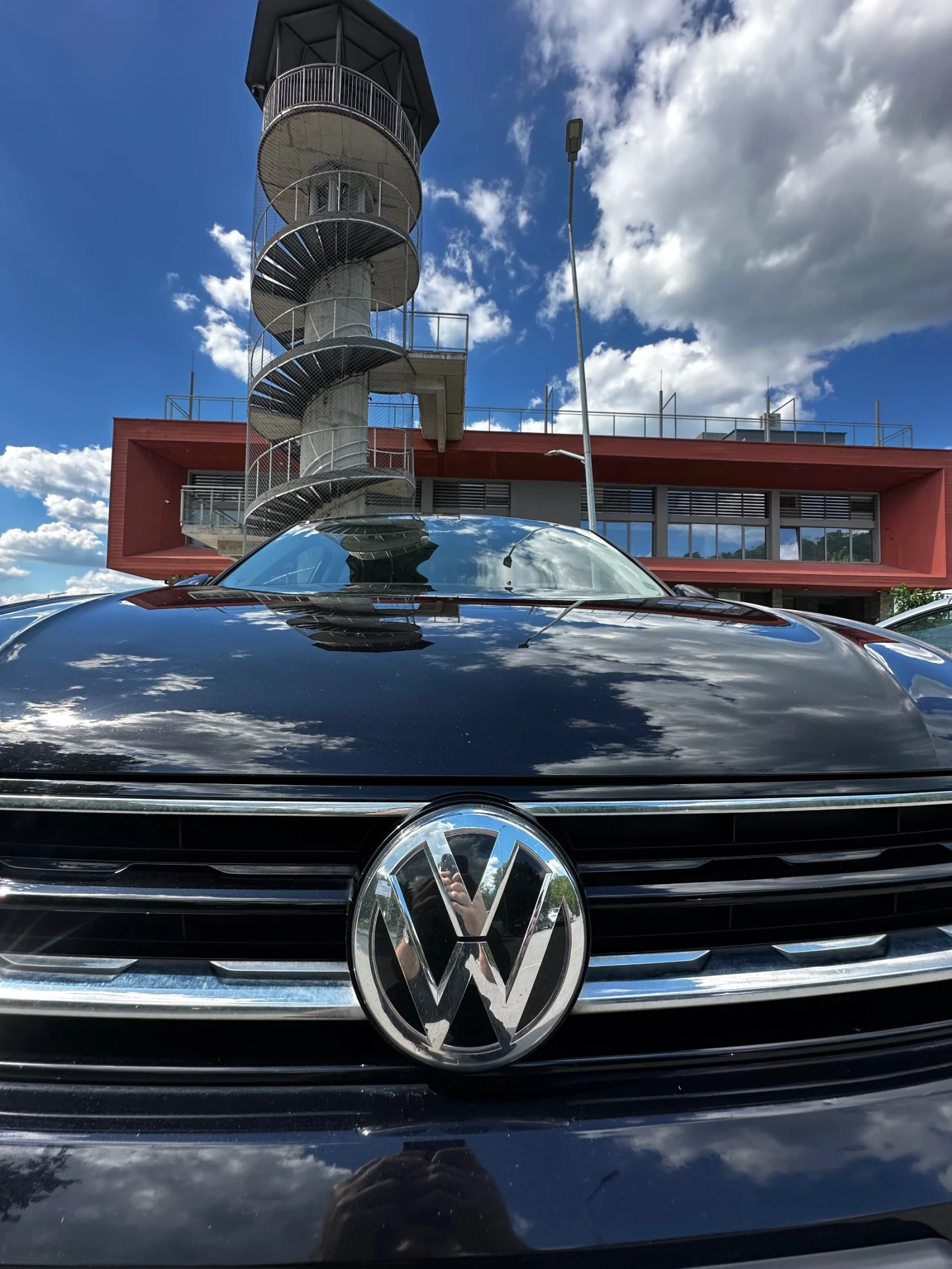 VW Tiguan, снимка 12 - Автомобили и джипове - 54578664