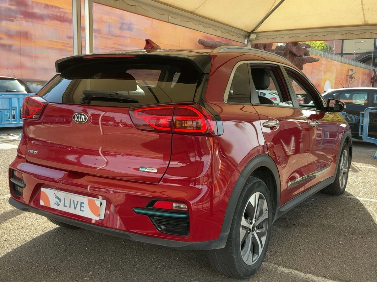Kia Niro ОЧАКВАН ВНОС СМЯНА НА ЦВЯТ 1000евро ДАНЪЧЕН КРЕДИТ, снимка 4 - Автомобили и джипове - 54793148
