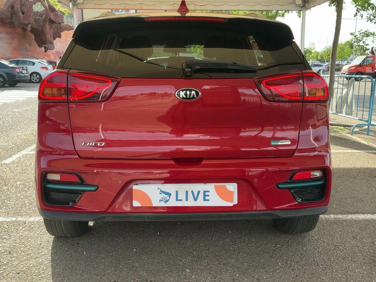 Kia Niro ОЧАКВАН ВНОС СМЯНА НА ЦВЯТ 1000евро ДАНЪЧЕН КРЕДИТ, снимка 15 - Автомобили и джипове - 54793148