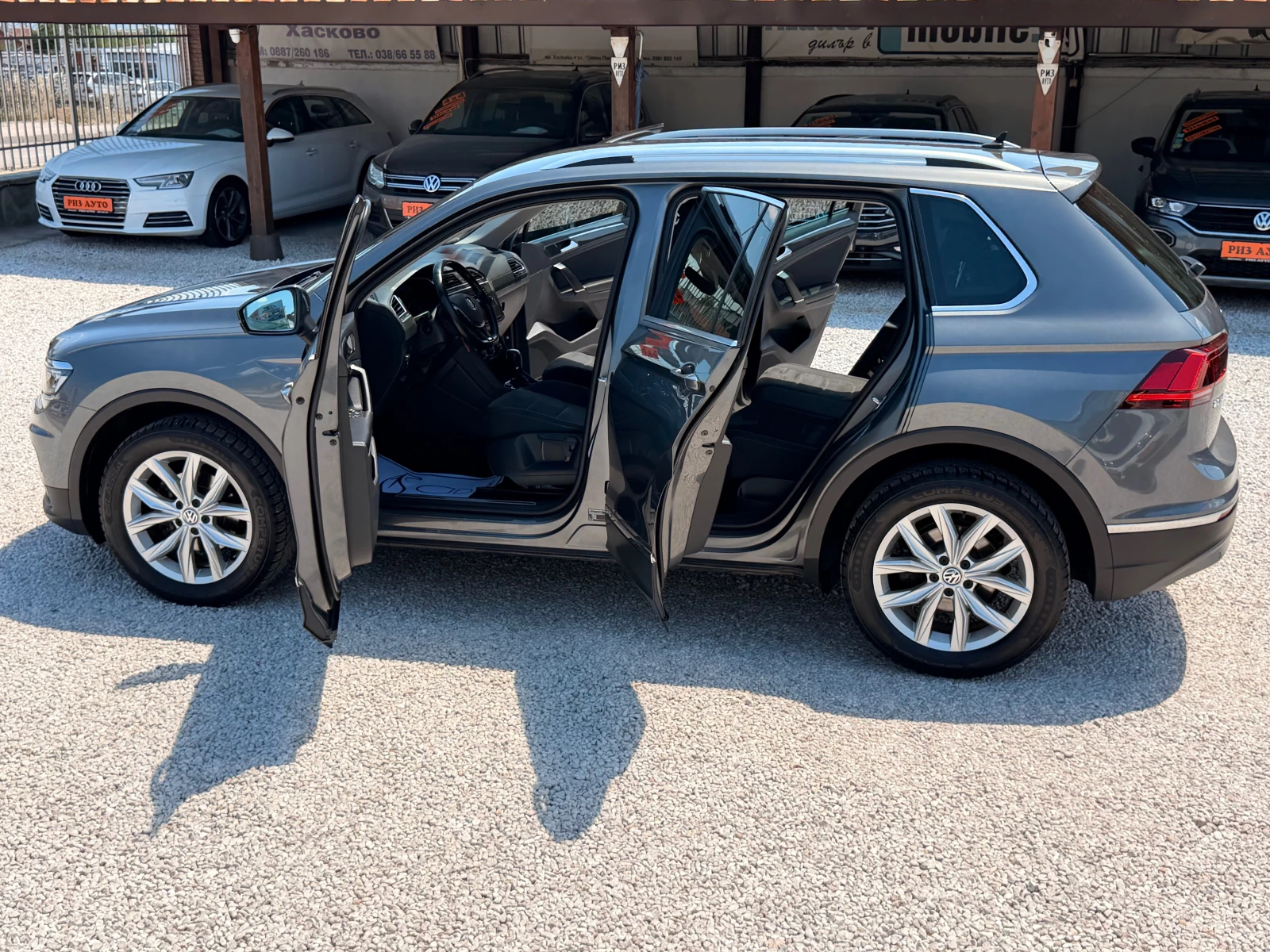 VW Tiguan 2.0TDI* NAVI* AVTOMAT* LIZING, снимка 10 - Автомобили и джипове - 55012615