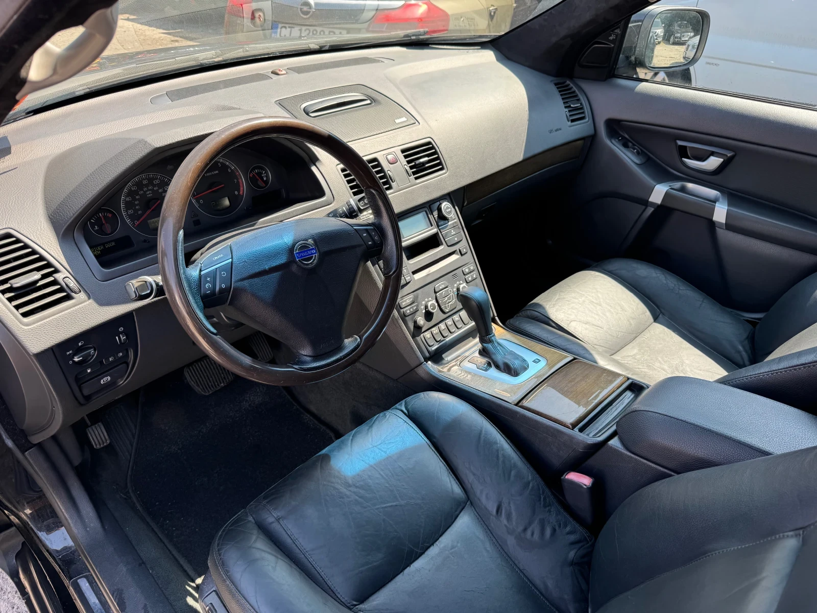 Volvo Xc90 3.2 AWD, снимка 7 - Автомобили и джипове - 55449406