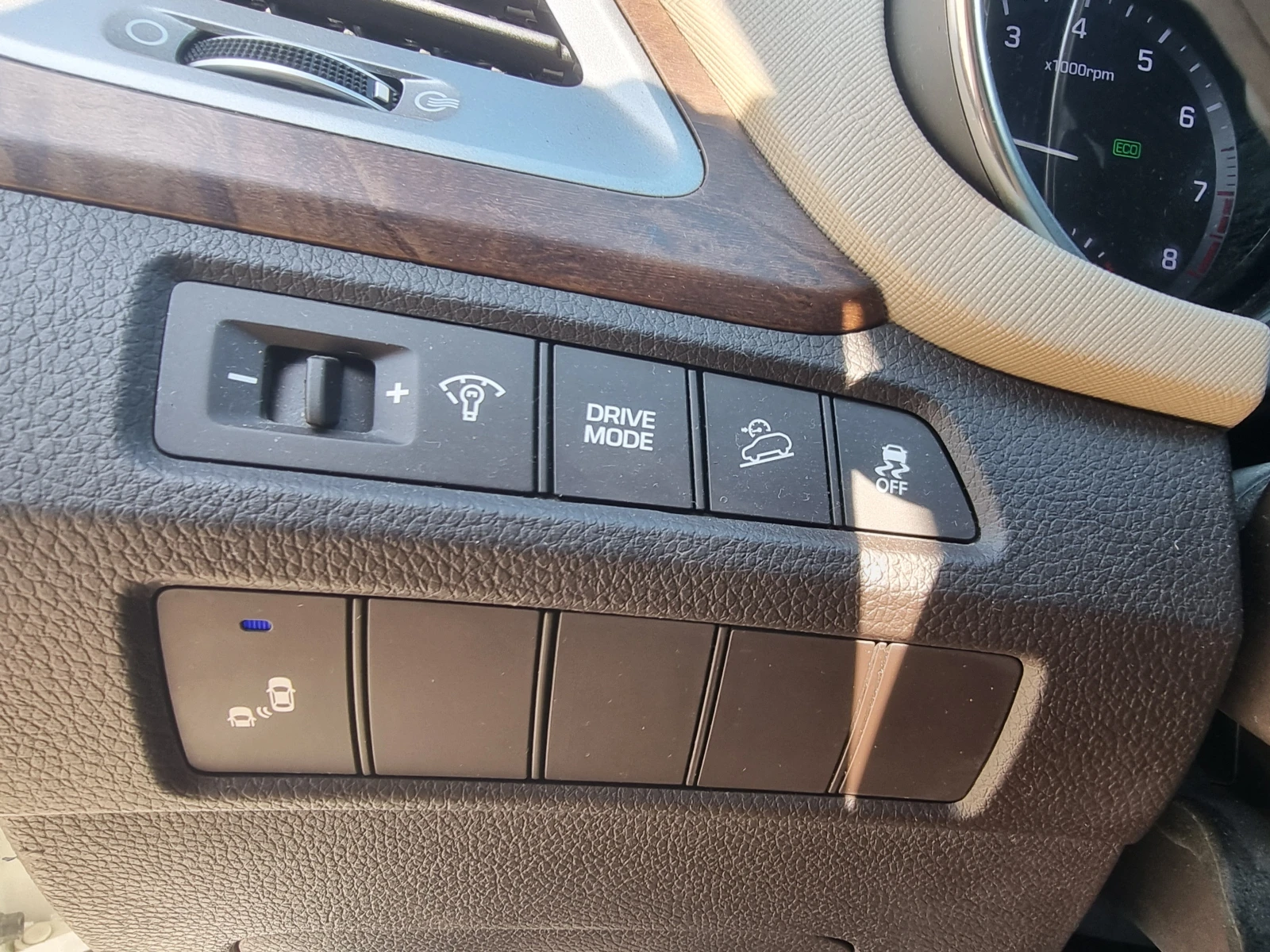 Hyundai Santa fe XL 3.3 7 места 68.000 километра, снимка 11 - Автомобили и джипове - 55720438