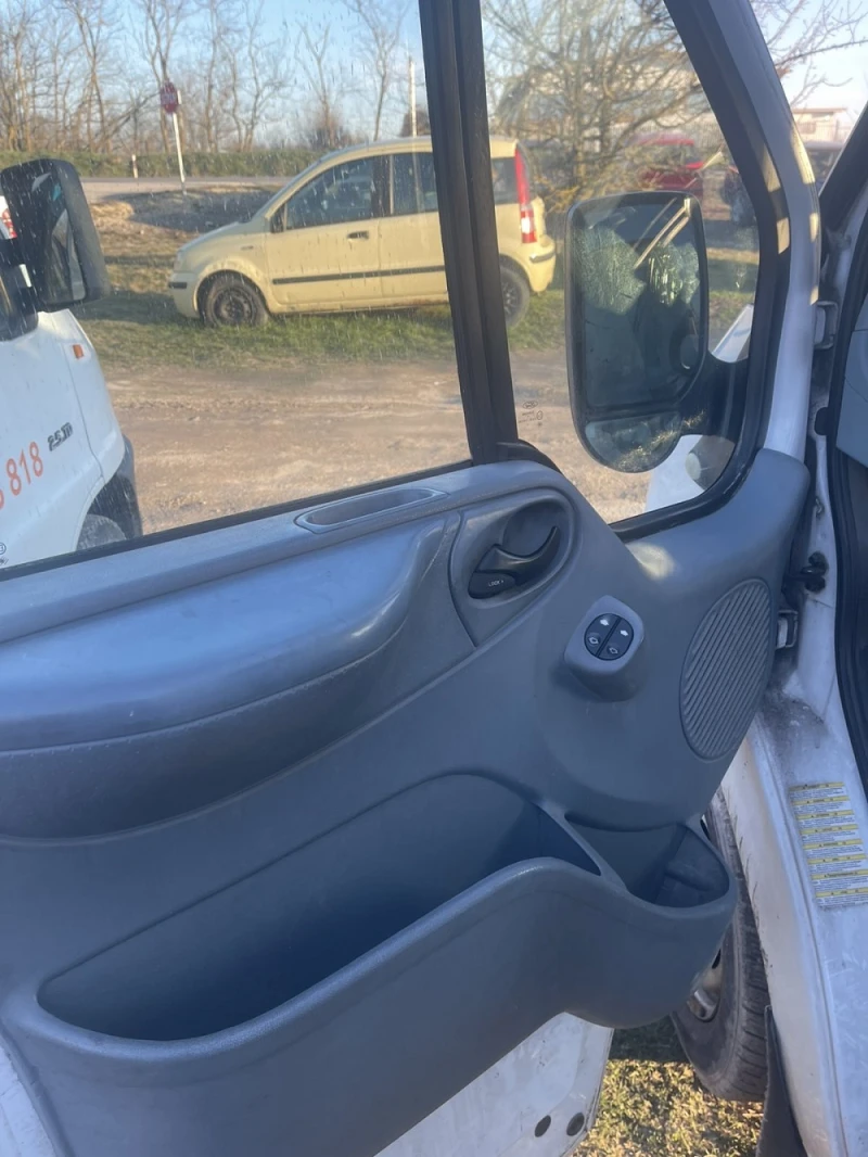 Ford Transit 2.2, снимка 8 - Бусове и автобуси - 49583196