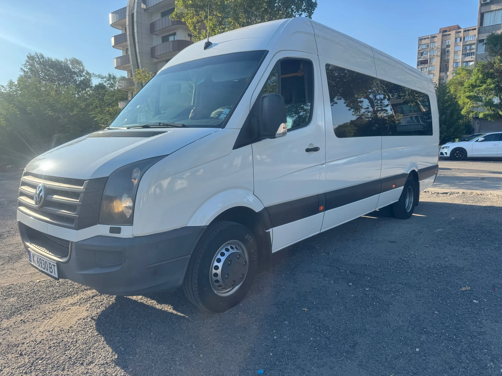 VW Crafter Климатик Авт.врата , снимка 2 - Бусове и автобуси - 53713433