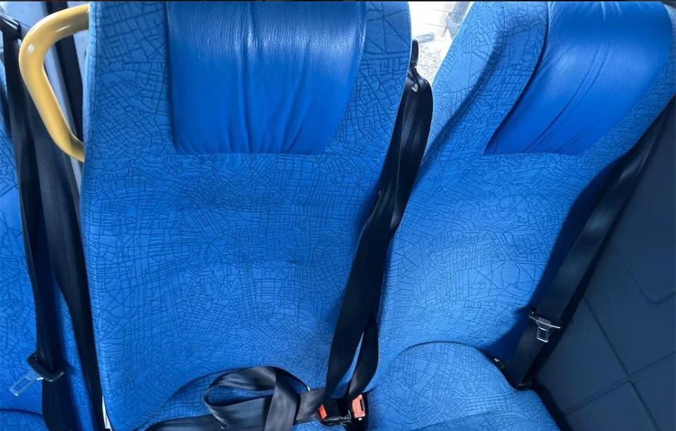 VW Crafter Климатик Авт.врата , снимка 2 - Бусове и автобуси - 53713433