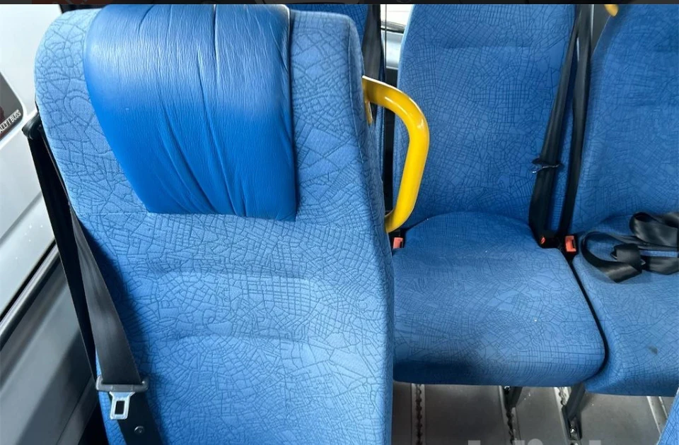 VW Crafter Климатик Авт.врата , снимка 3 - Бусове и автобуси - 53713433