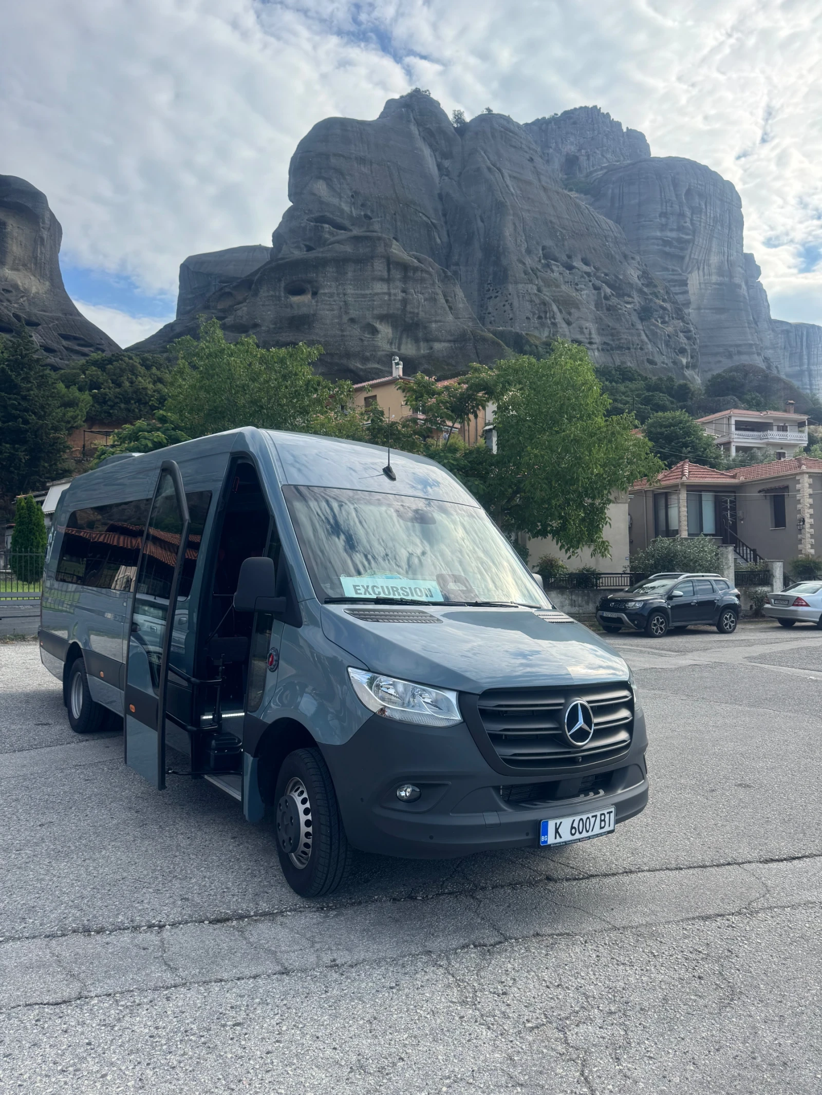 VW Crafter Климатик Авт.врата , снимка 14 - Бусове и автобуси - 53713433