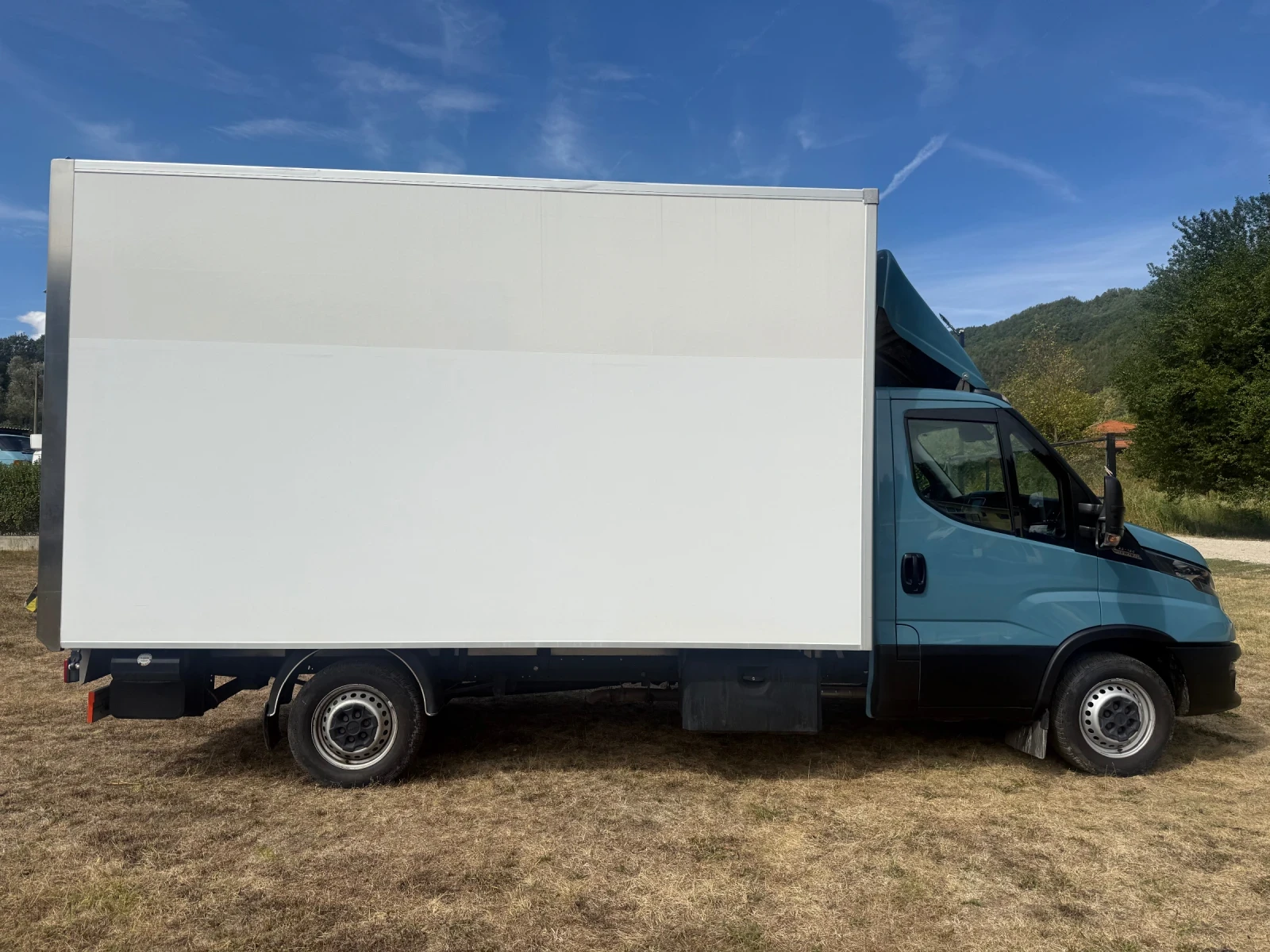 Iveco 35s18 35S18 HI-MATIK БОРД КЛИМА 4.10М МЕЖДУОСИЕ, снимка 4 - Бусове и автобуси - 54298399