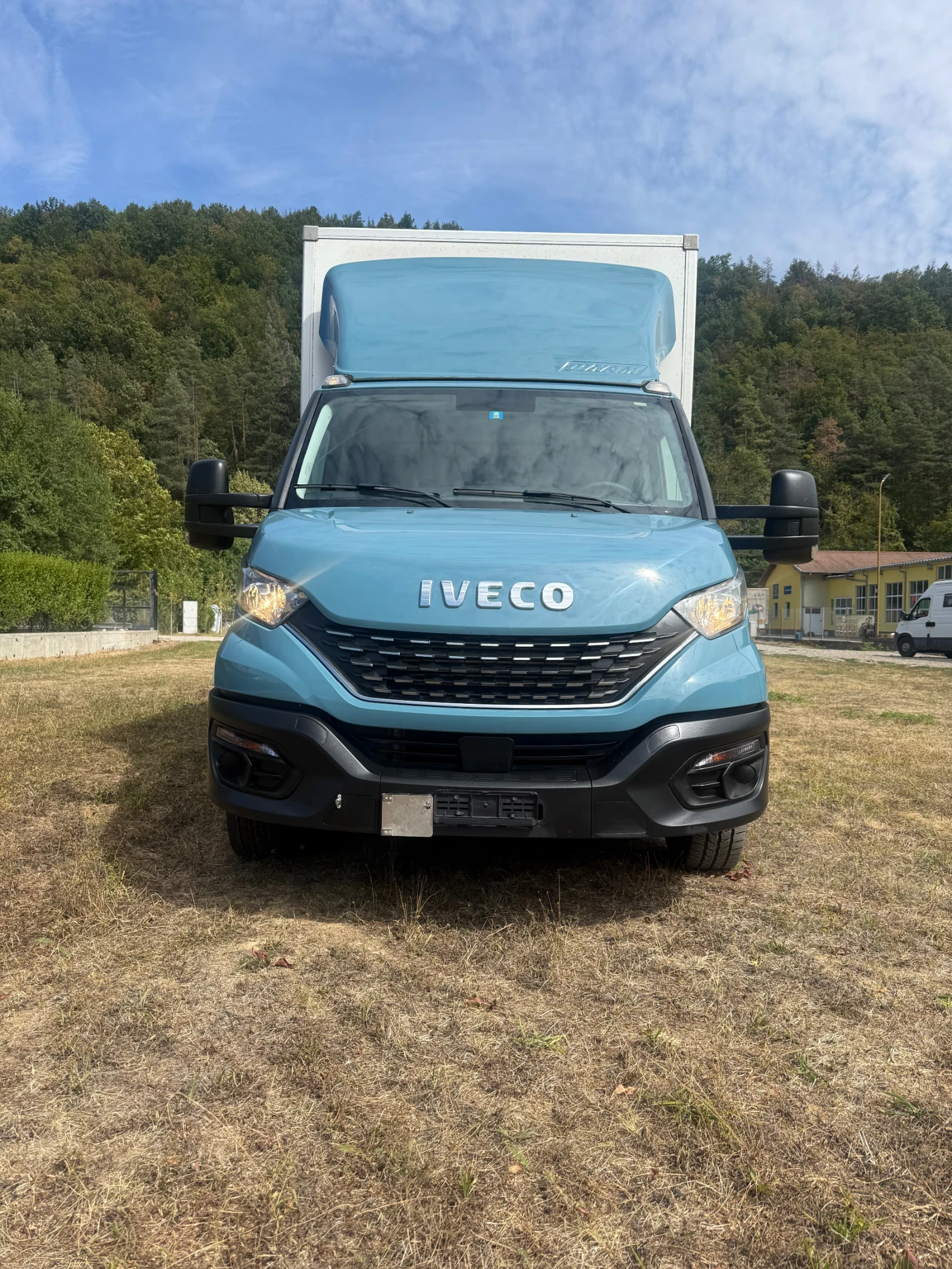 Iveco 35s18 35S18 HI-MATIK БОРД КЛИМА 4.10М МЕЖДУОСИЕ, снимка 2 - Бусове и автобуси - 54298399
