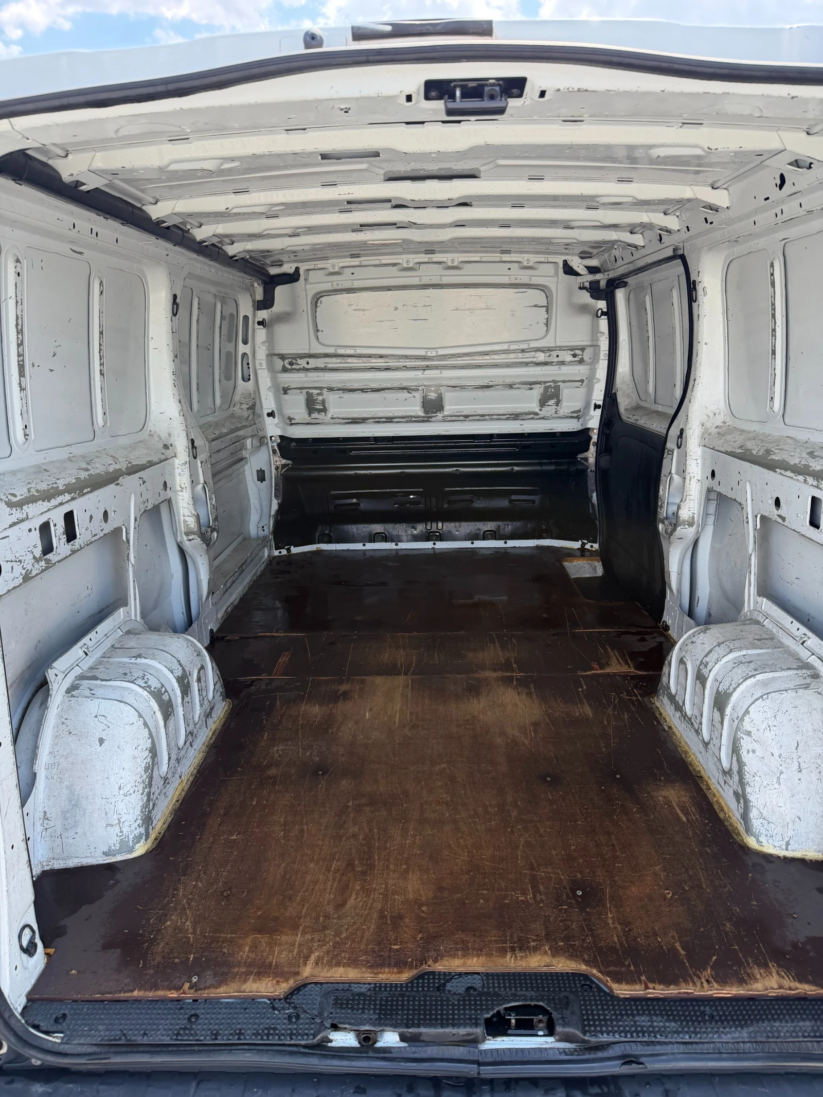 Renault Trafic 1.6, снимка 5 - Бусове и автобуси - 54345444