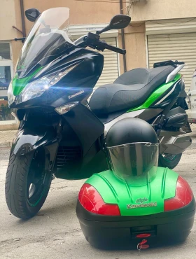 Kawasaki J300 300куб. 28 к.с., снимка 5
