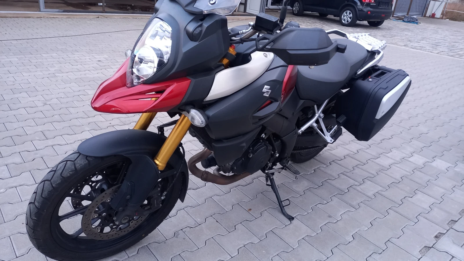 Suzuki V-strom DL 1000 A 20000 KM. - изображение 6